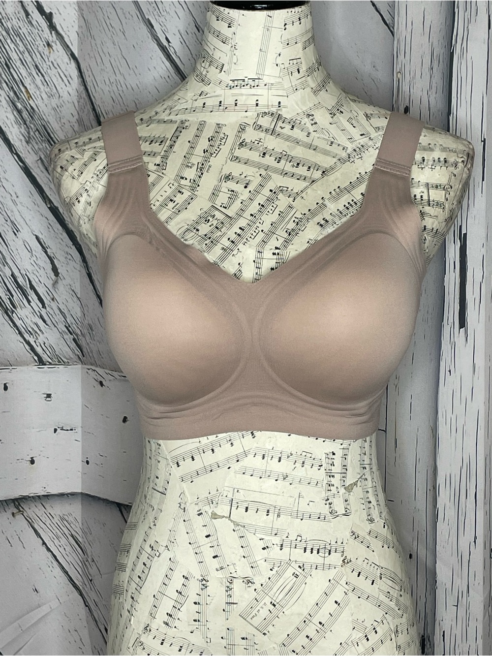 Jelly Wireless Bra in Soft Beige Seamless Comfort Size M